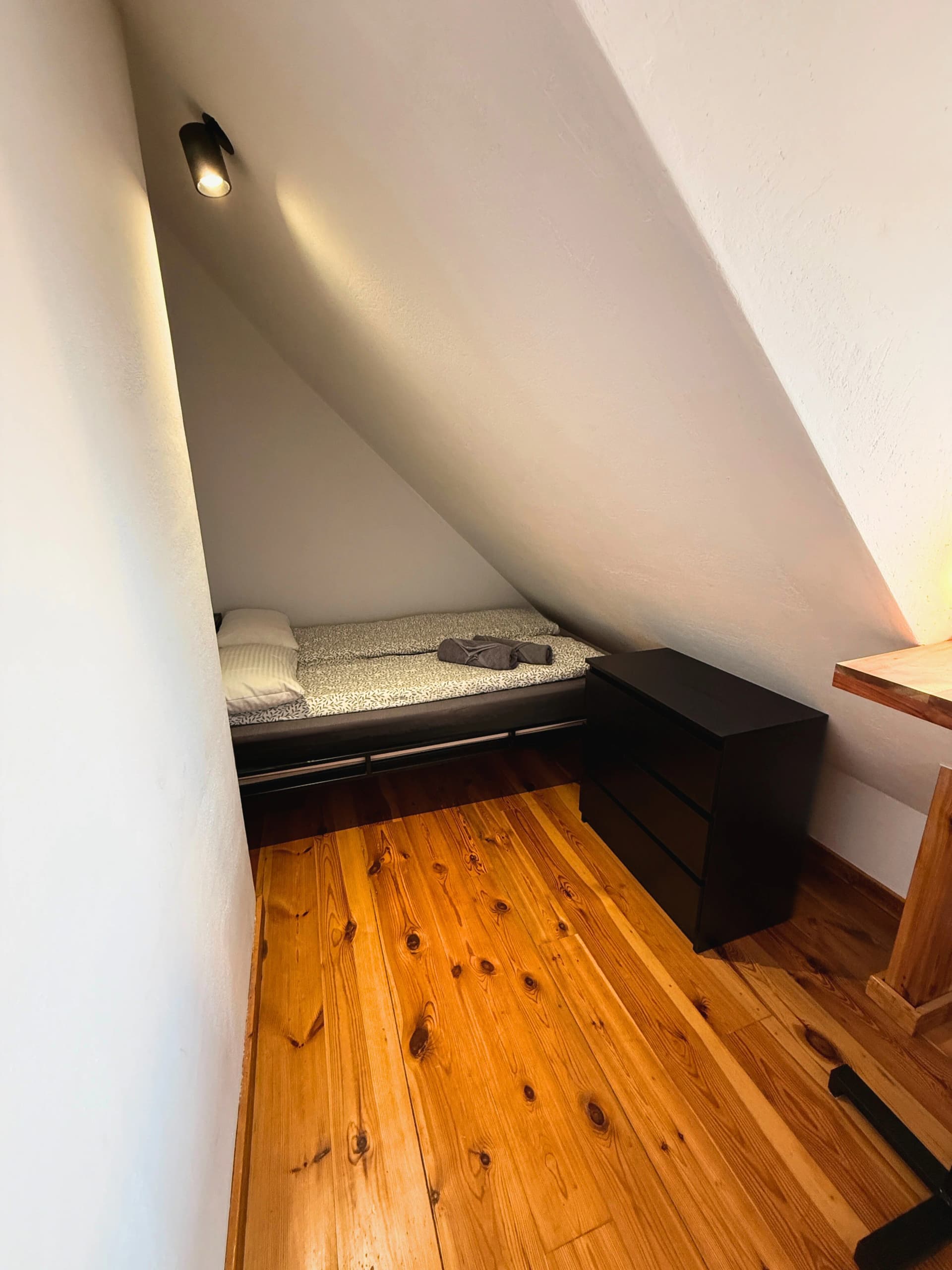 Gallery 24