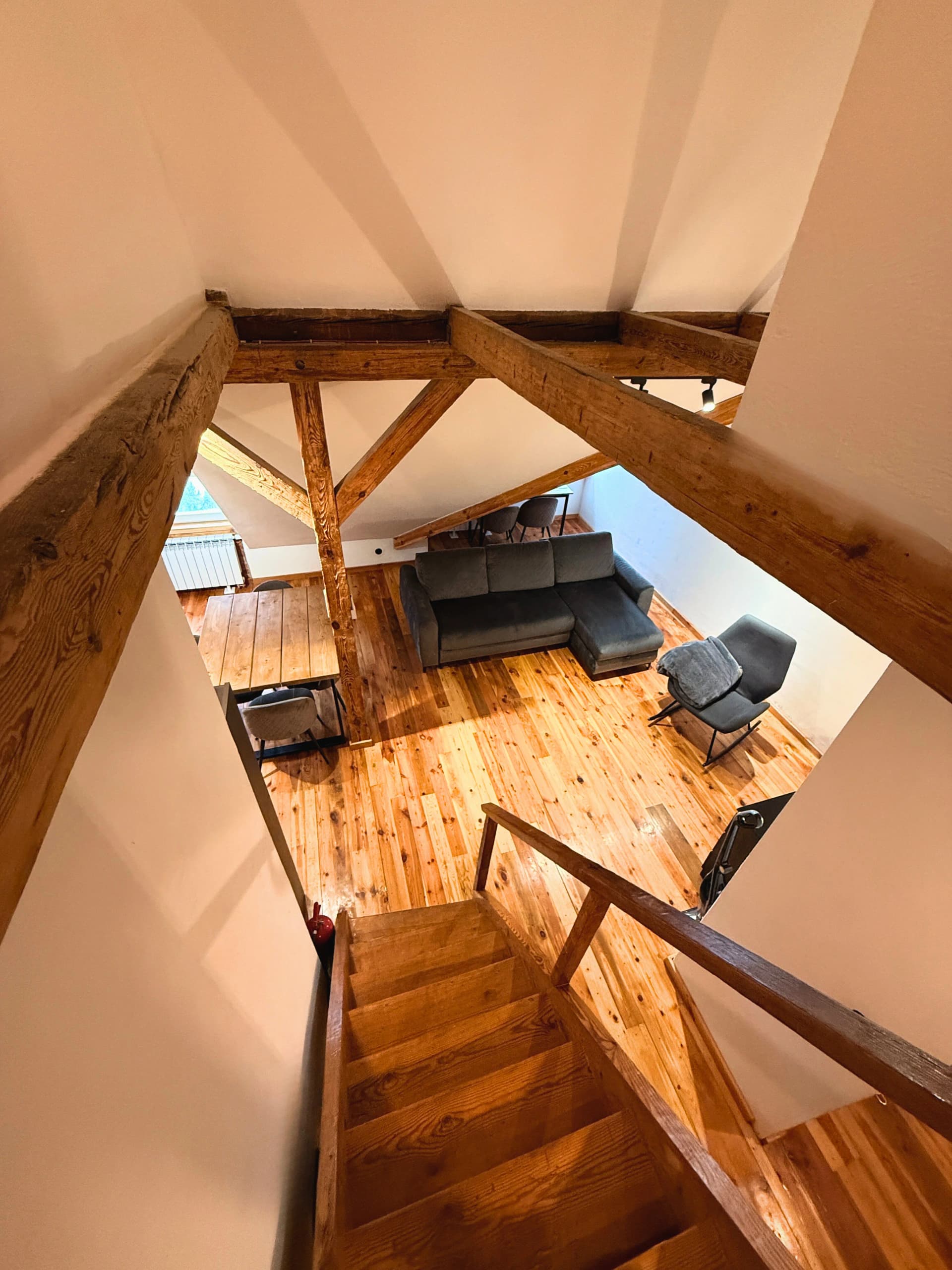 Gallery 33
