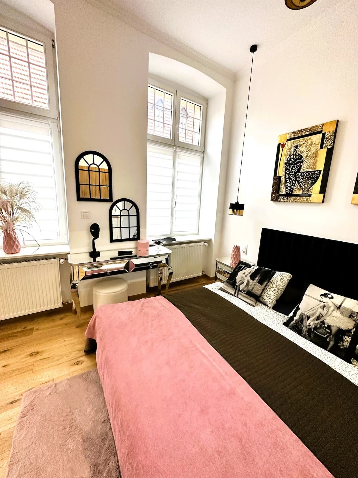 Gallery 6