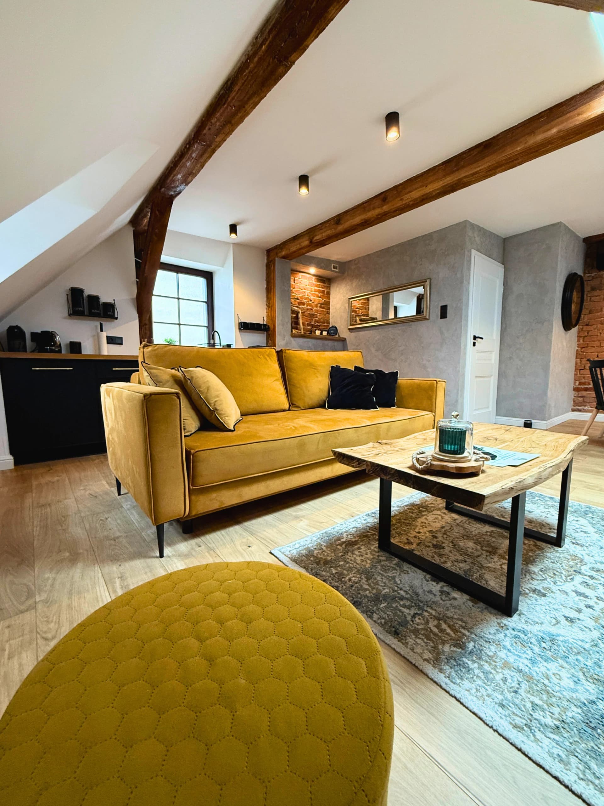 Gallery 28