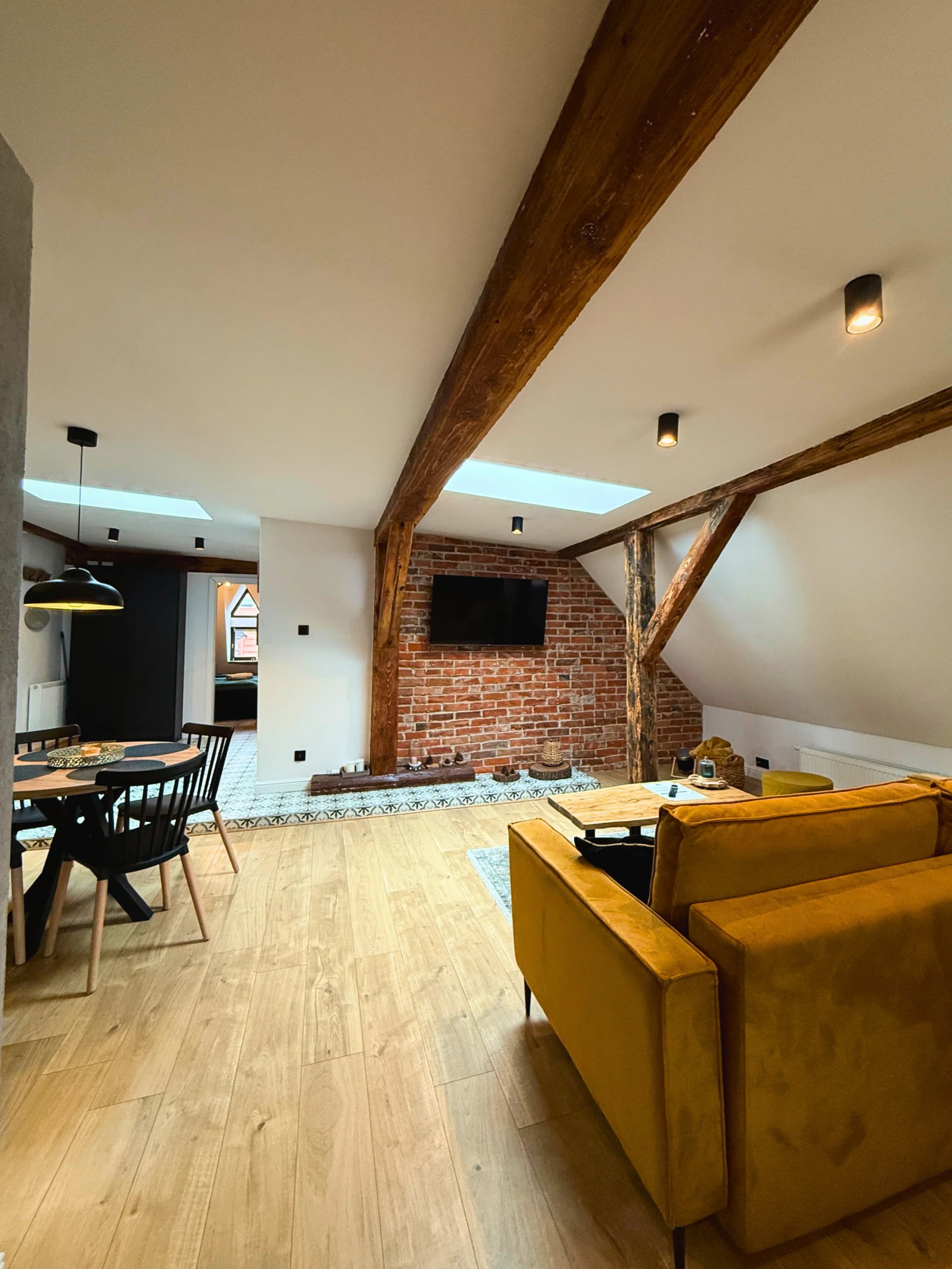 Gallery 30