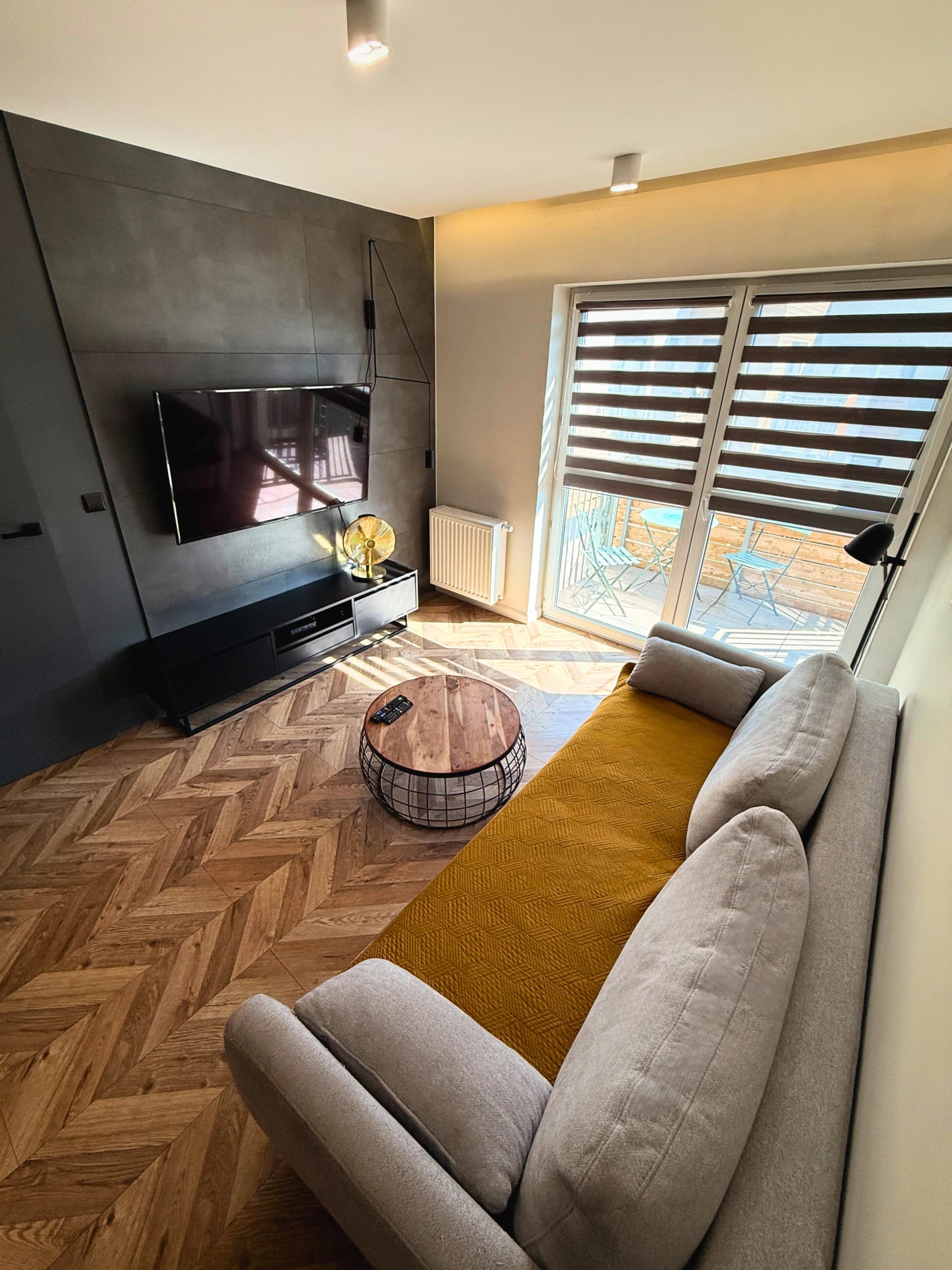 Gallery 10