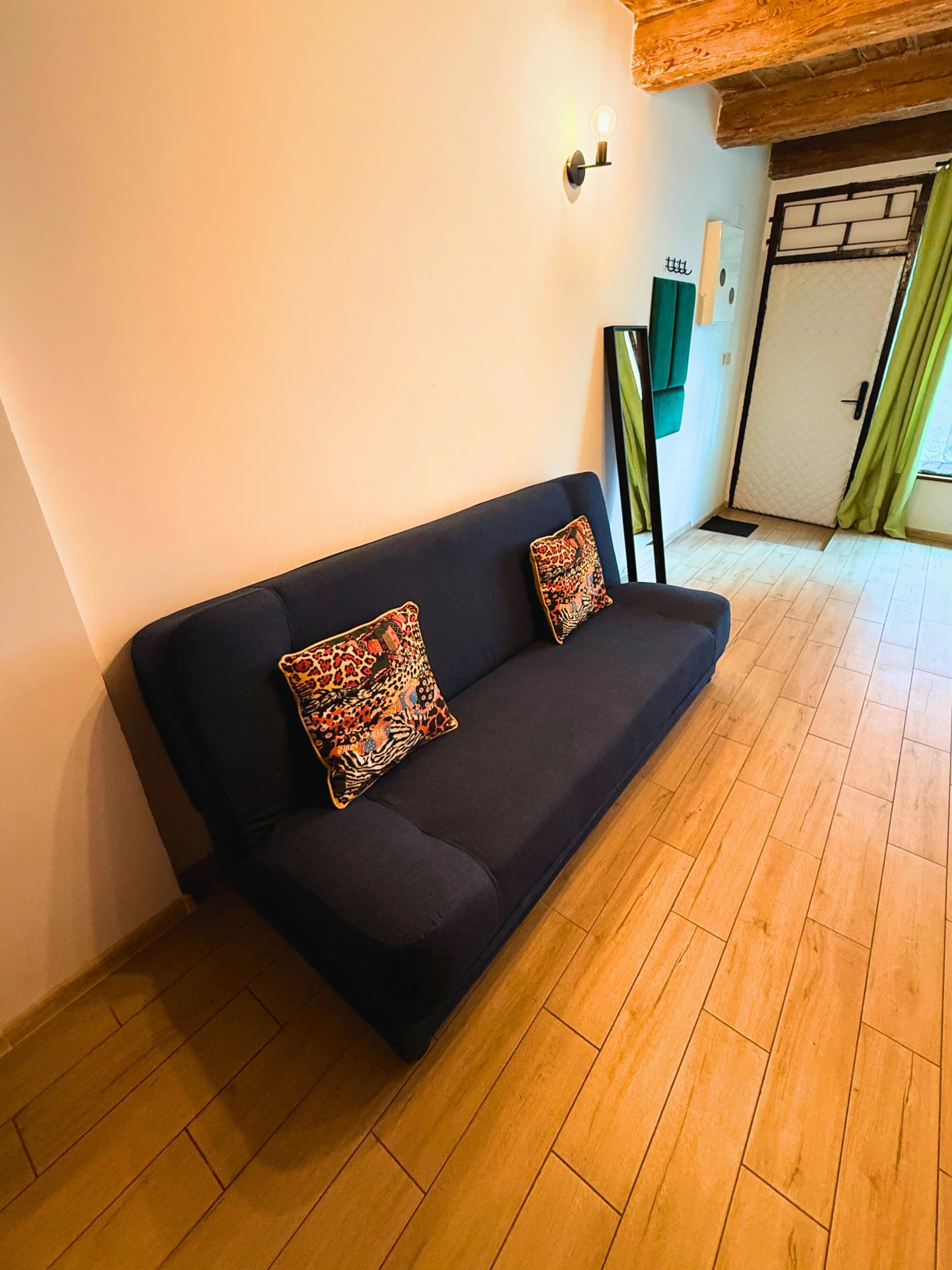 Gallery 6