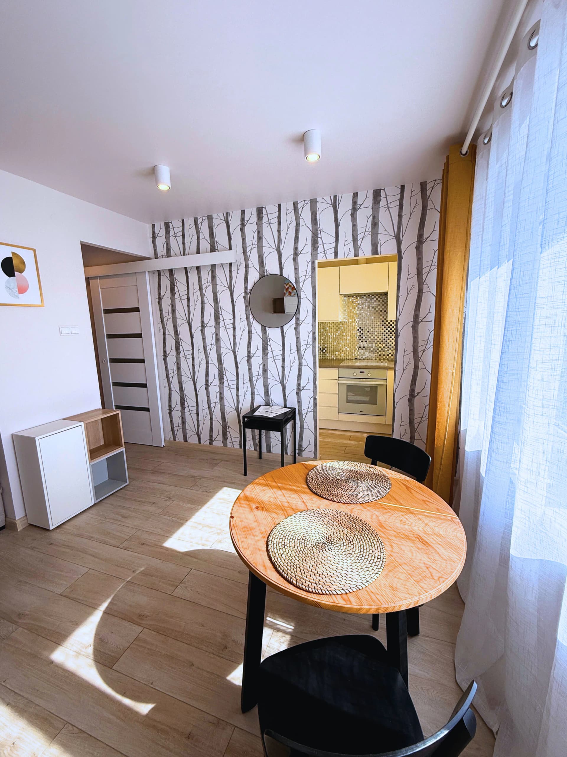 Gallery 11